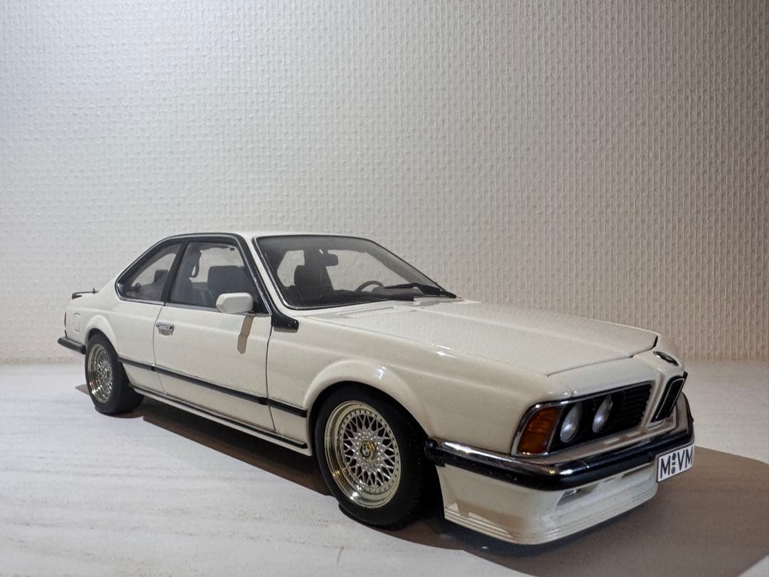 BMW M 635 CSi 1/18 ミニカー