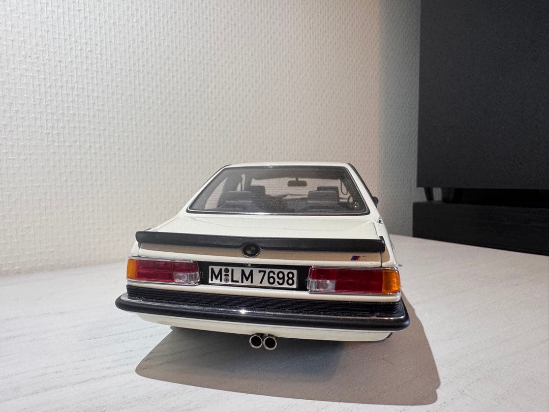 BMW M 635 CSi 1/18 ミニカー