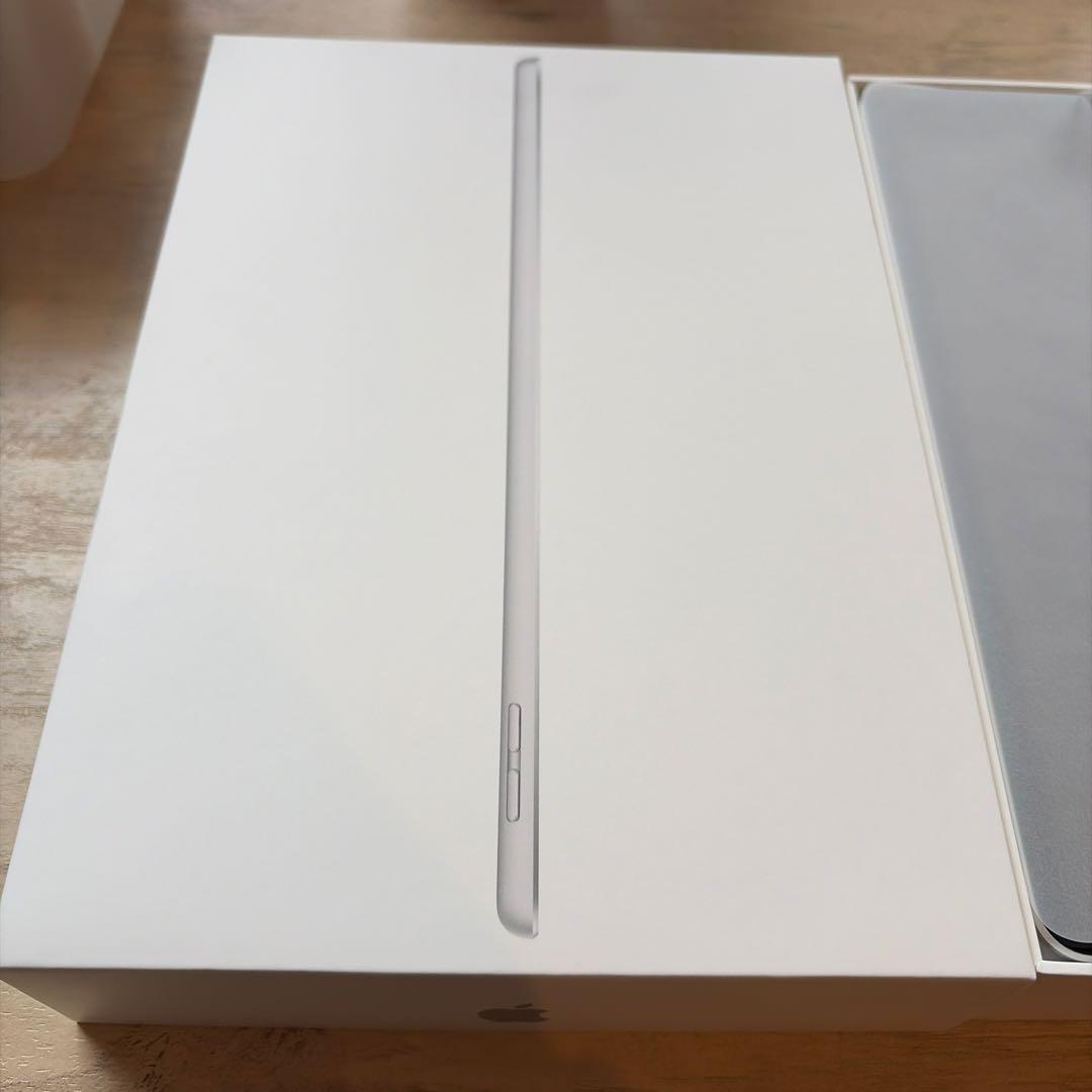 iPad シルバー　ジャンク　第9世代