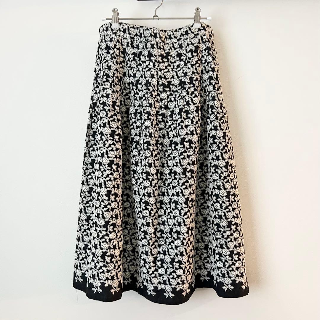 PJC 大西和子　薔薇　総刺繍　フレアスカート　大きめ