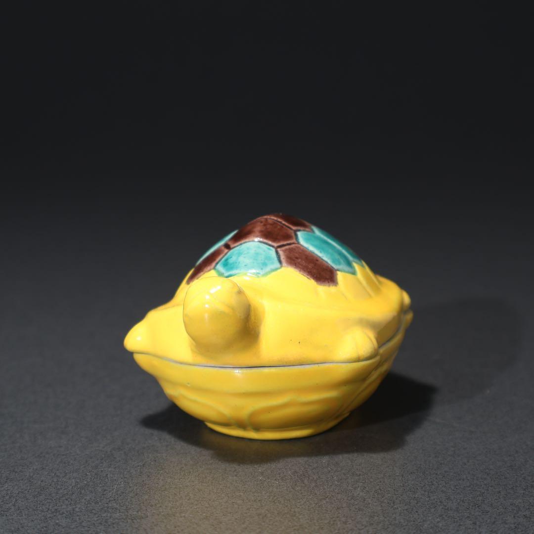 【茶道具】香合　亀　黄交趾　真清水蔵六　共箱　R1569ダN