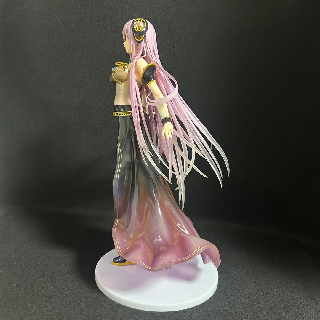 FREEing 巡音ルカ V4X 1/4フィギュア フリーイング スケール