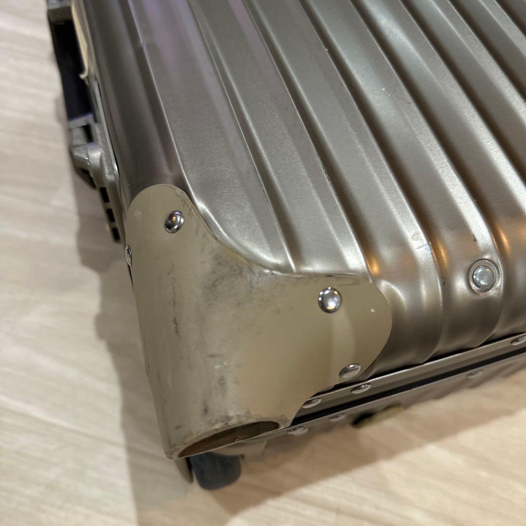 RIMOWA トパーズ チタニウム 32L(機内用)