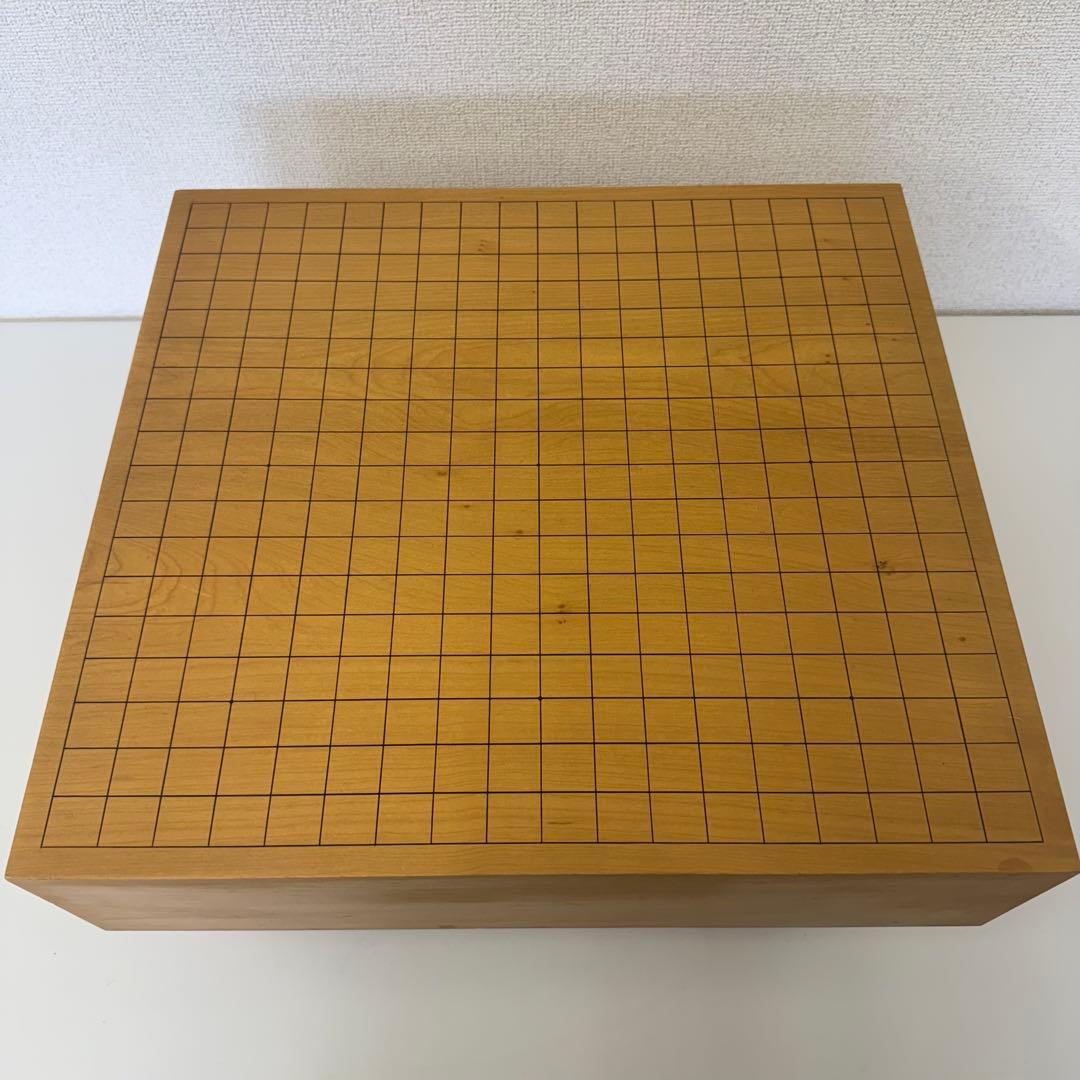 美品【伝統基盤師 鬼頭徳吉名人 作】天然木製囲碁盤 19路