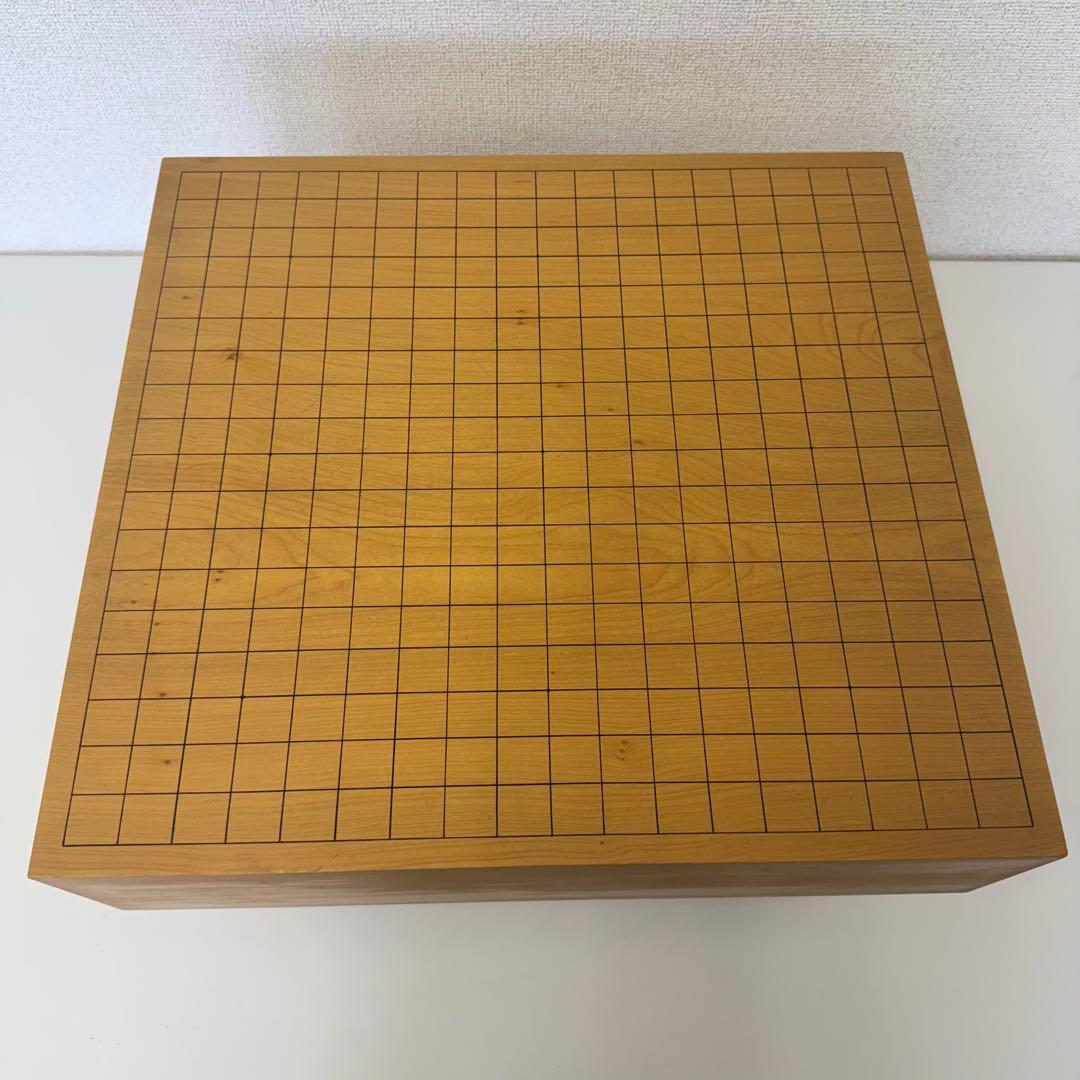 美品【伝統基盤師 鬼頭徳吉名人 作】天然木製囲碁盤 19路