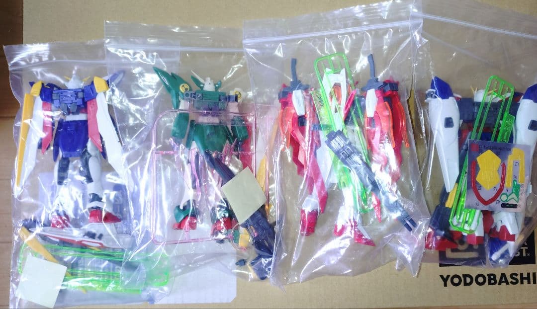 MGウイングガンダムゼロＥＷ版　塗装済み完成品 2体 素組4体ガンプラまとめ売り