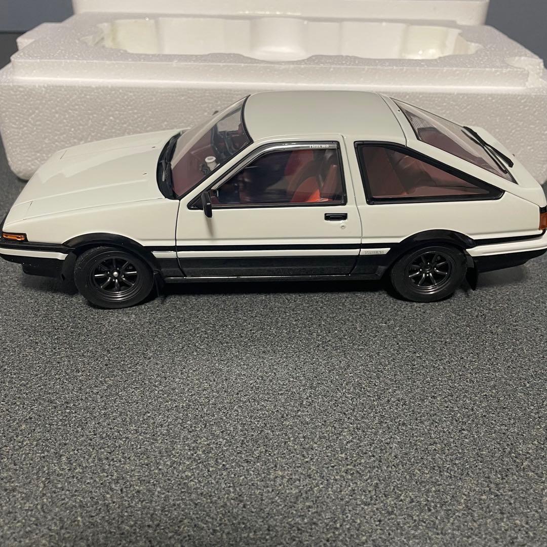 AUTOart トヨタ スプリンター トレノ Initial D 1/18