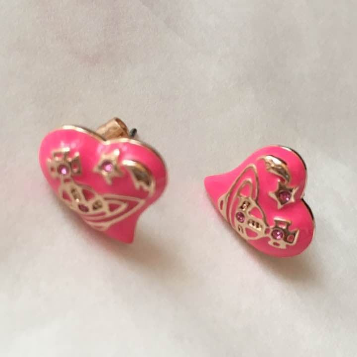 ヴィヴィアン ピアス エリザベスピアス