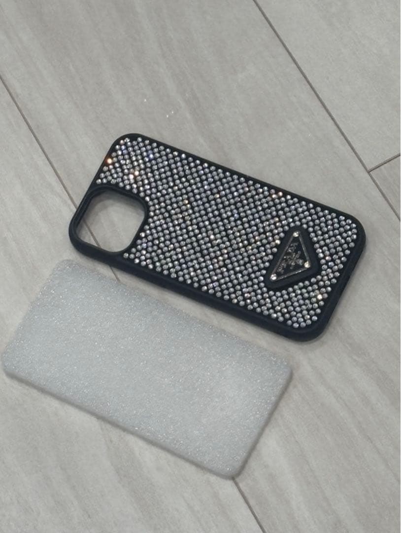 PRADA ストーン装飾 iPhoneケース
