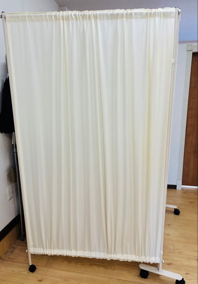 【埼玉にてお渡し限定】高田ベッド　パーテーション　2連セラピカート　衝立