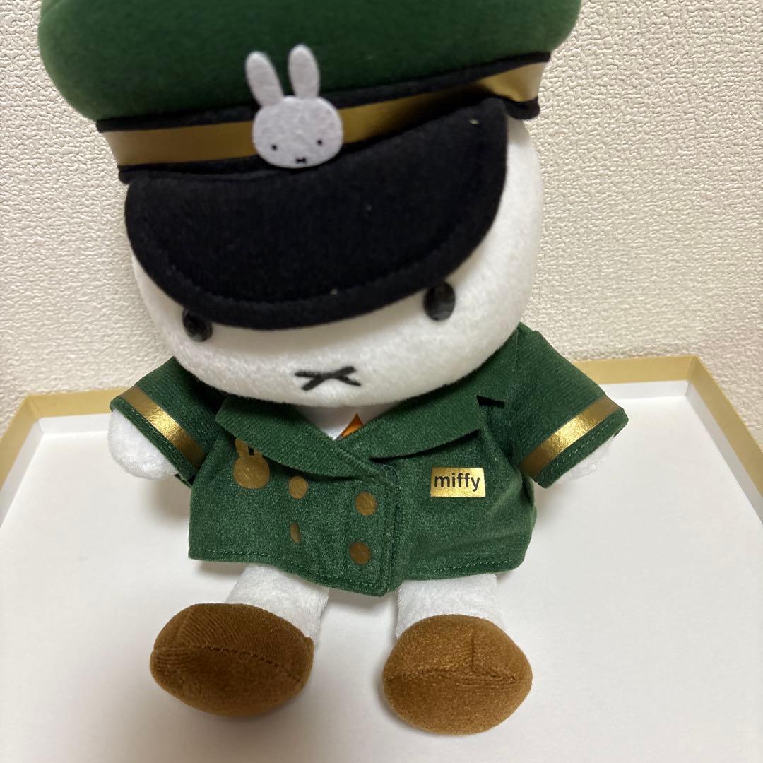 ミッフィー 駅長さん 東京駅限定