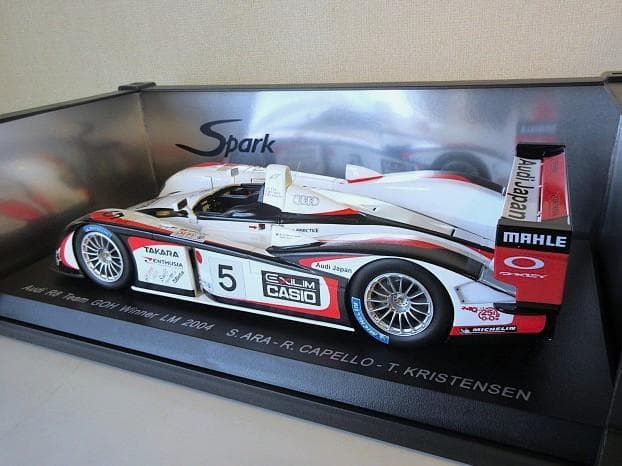 特価 Spark 1/18 アウディR8 チーム郷 2004 LM Winner