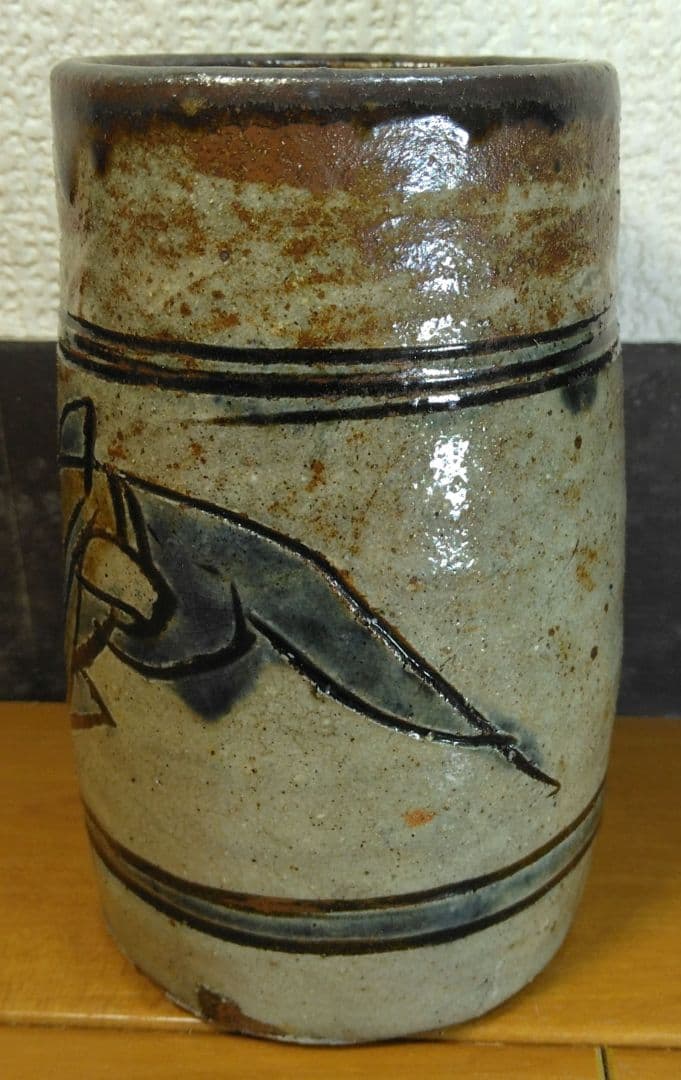 人間国宝 金城次郎 筆筒(魚2匹）栞 共箱 壺屋焼 壷屋焼 やちむん 美品