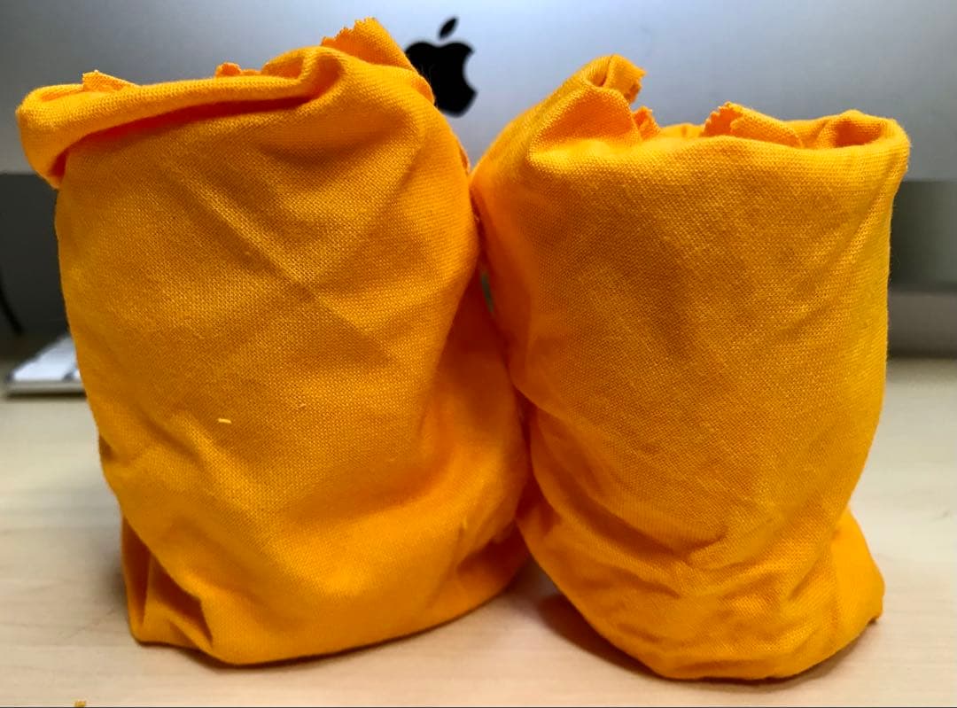 山本芳岳作　九谷焼　赤江繊描桃文杯　馬上杯　金彩　祥瑞　京焼　京紋