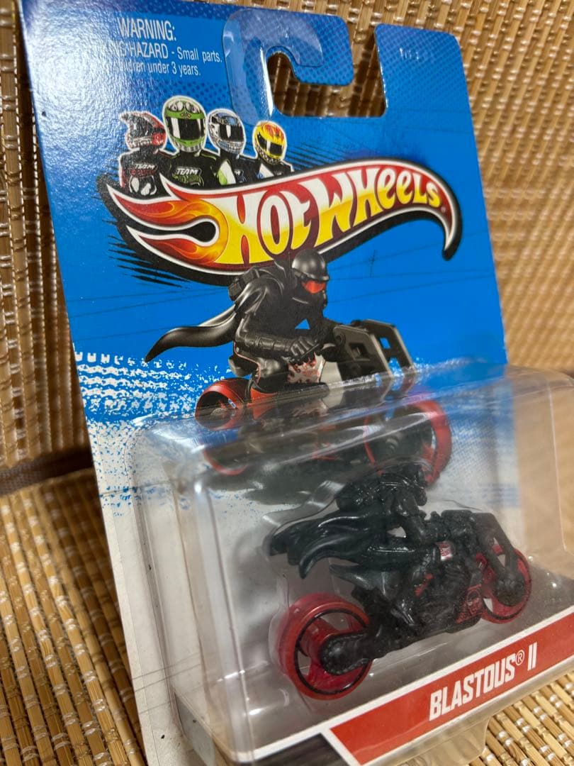 レア品！ Hot Wheels BLASTOUS II ミニカー バイクシリーズ