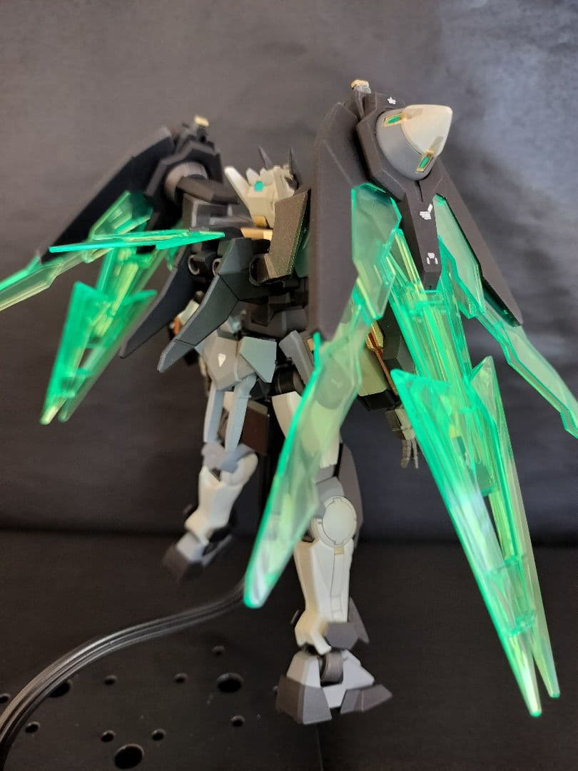 ガンダムダブルオーダイバーアーク　ガンダムブレイカー４塗装　GUNDAM 全塗装