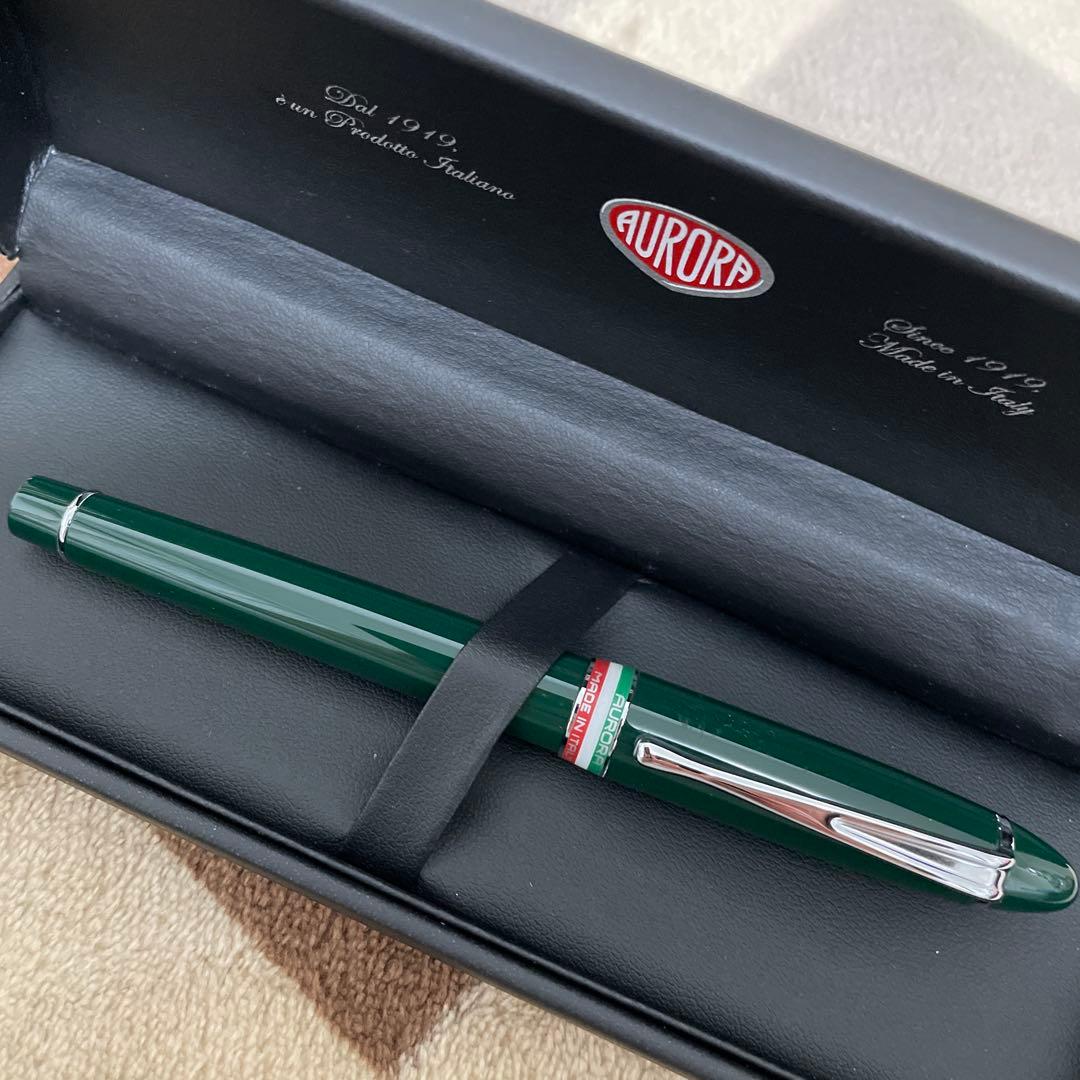 アウロラ　ボールペン