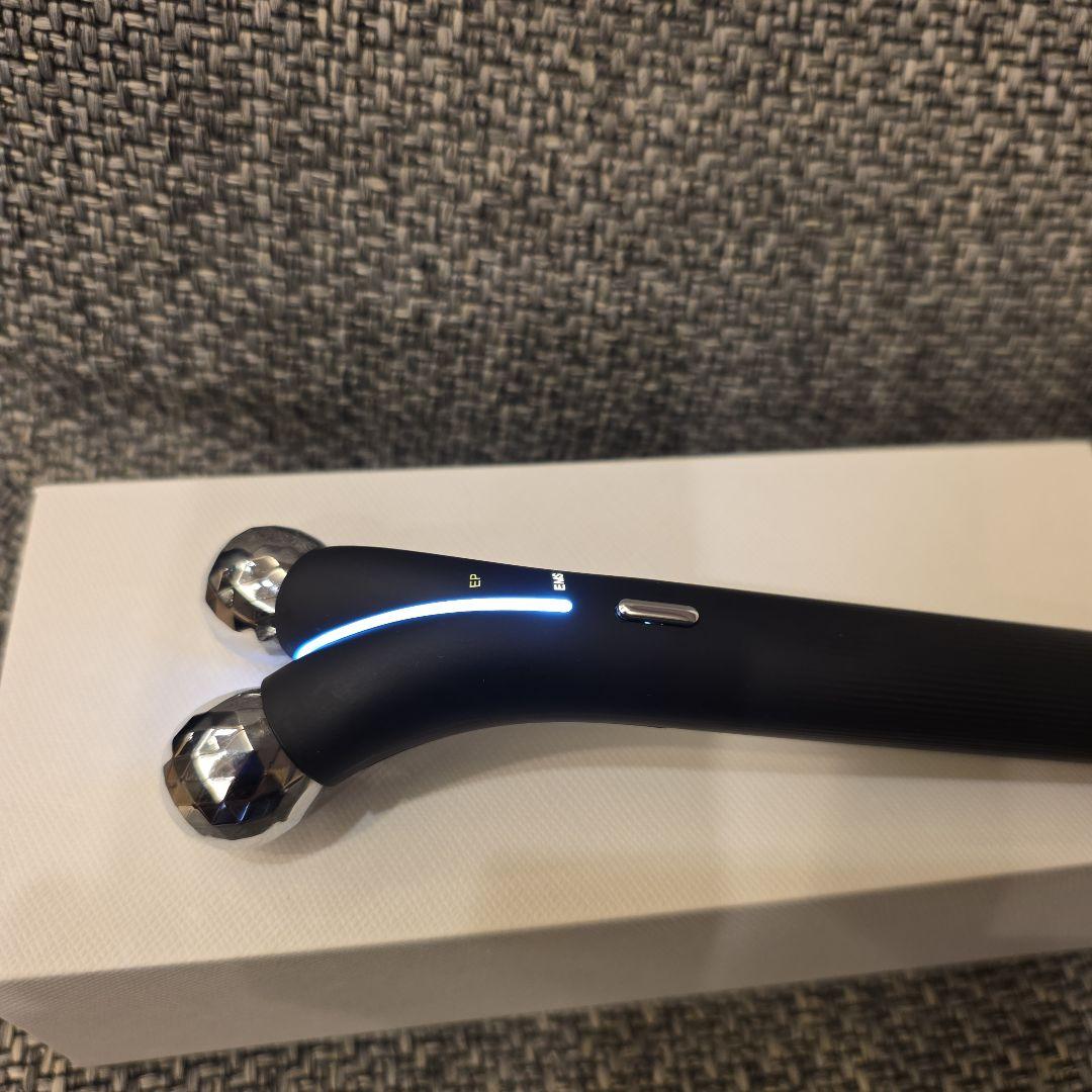 MANHATTAN PEELIFT 目元美顔器 セラム付き