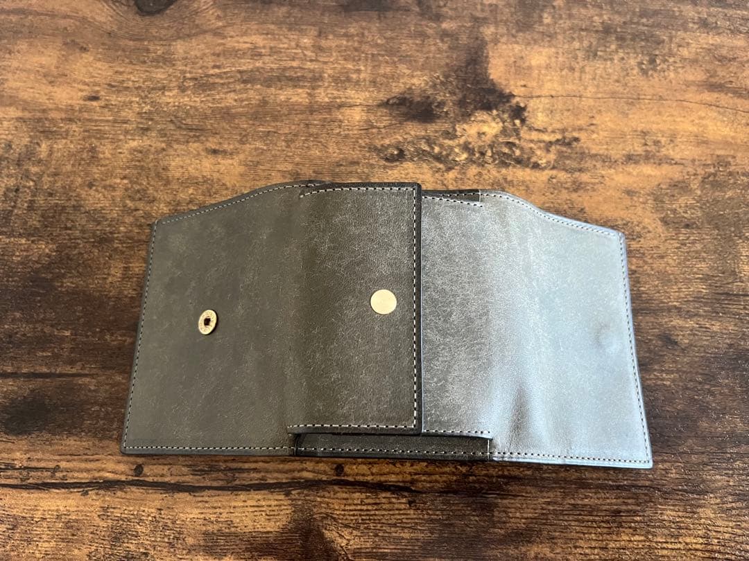 レンマ　レクタ　三つ折り財布