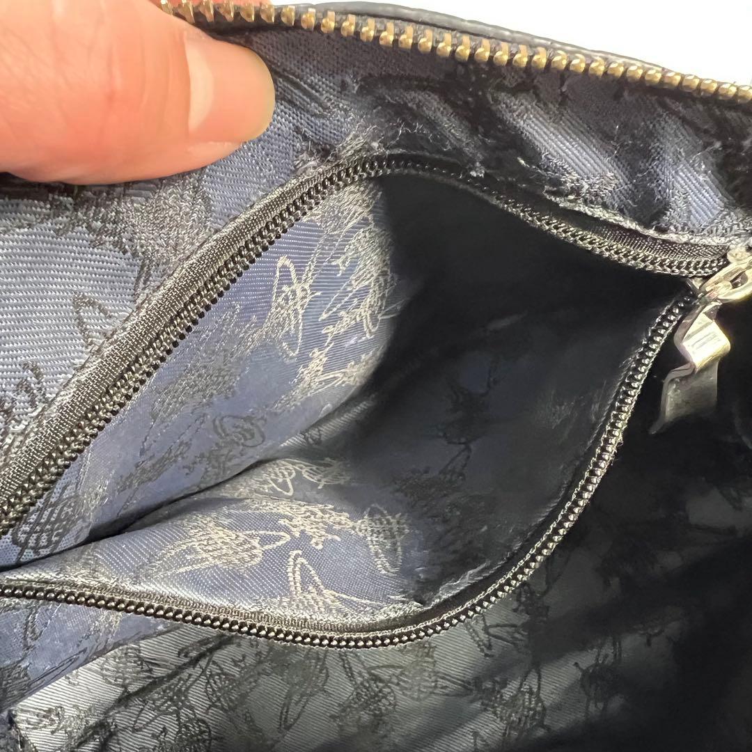 ヴィヴィアンウエストウッド ショルダーバッグ パンチングレザー ブラック