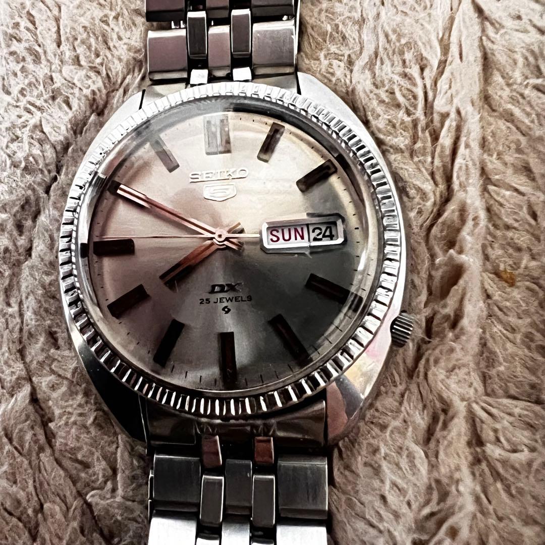 希少　美品稼働 ビンテージ時計6106-8141