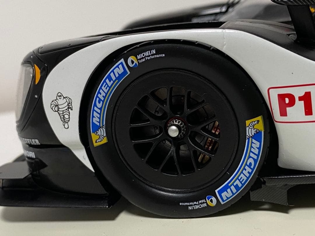 スパーク 1/18 ポルシェ 919 ハイブリッド ルマン 2016