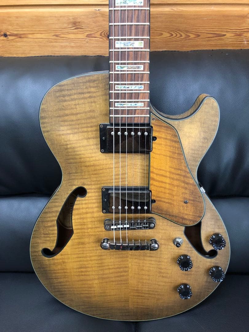 超美品　Ibanez AGS83B アイバニーズ　セミアコ　エレキギター