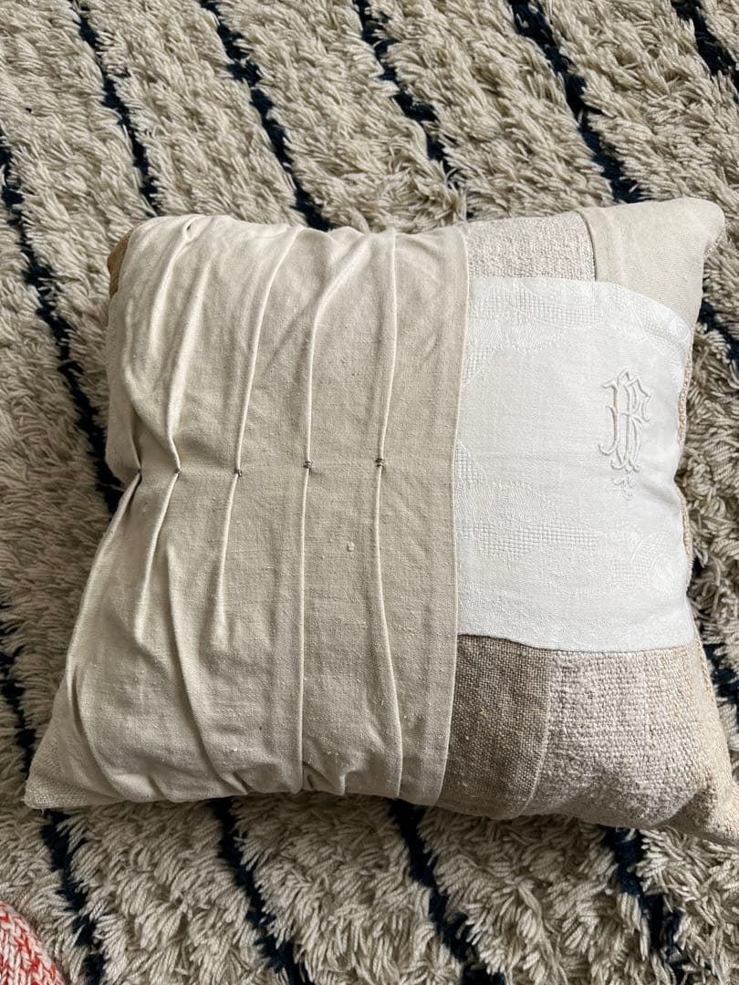 新品未使用　ハグオ-ワ- 雅姫　レアクッション