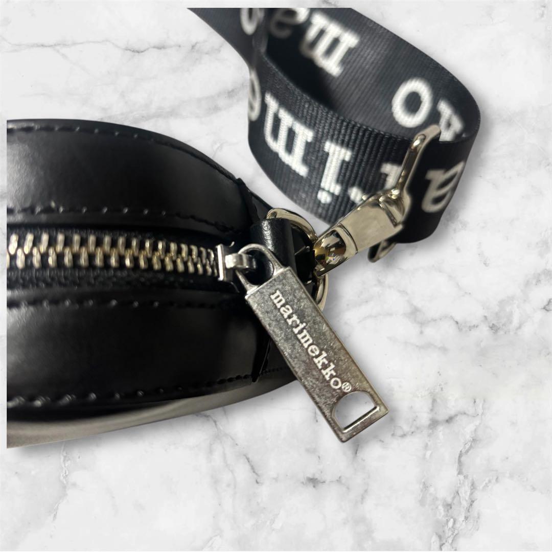 marimekko 黒 ショルダーバッグ　【早い者勝ち】