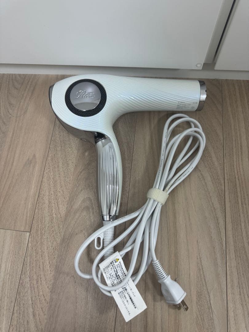 よ*し様 Refa ドライヤー　本体のみ