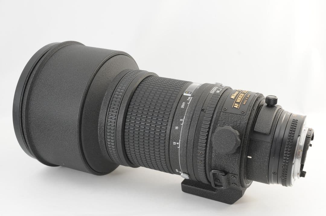 Nikon AF NIKKOR 300mm F2.8 ED 大口径望遠レンズ