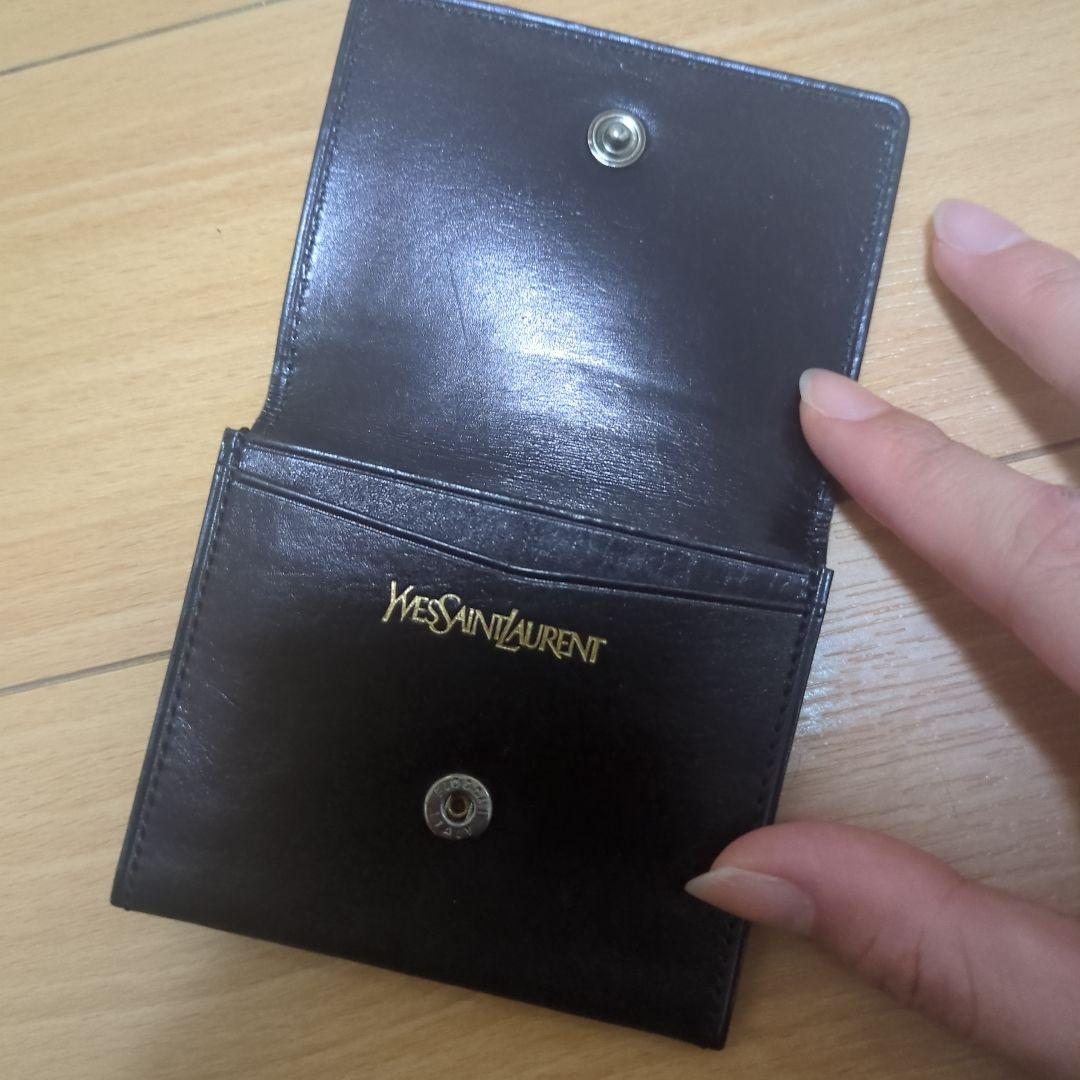 Yves Saint Laurent ケース