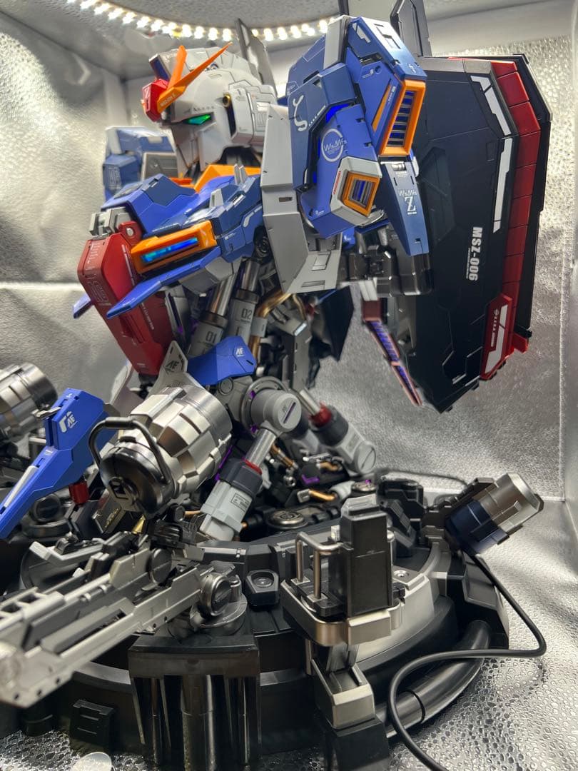 【海外製】Zガンダム1/35ガンプラLED発光(完成品)