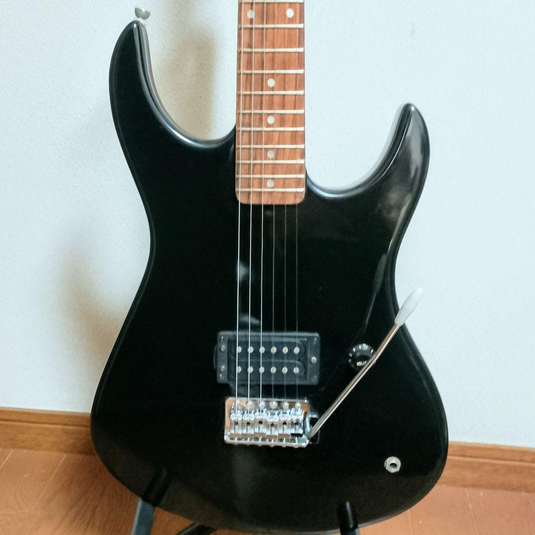 Birth　KY-01　エレキギター　トレモロユニット搭載　弦は新品に交換済み！