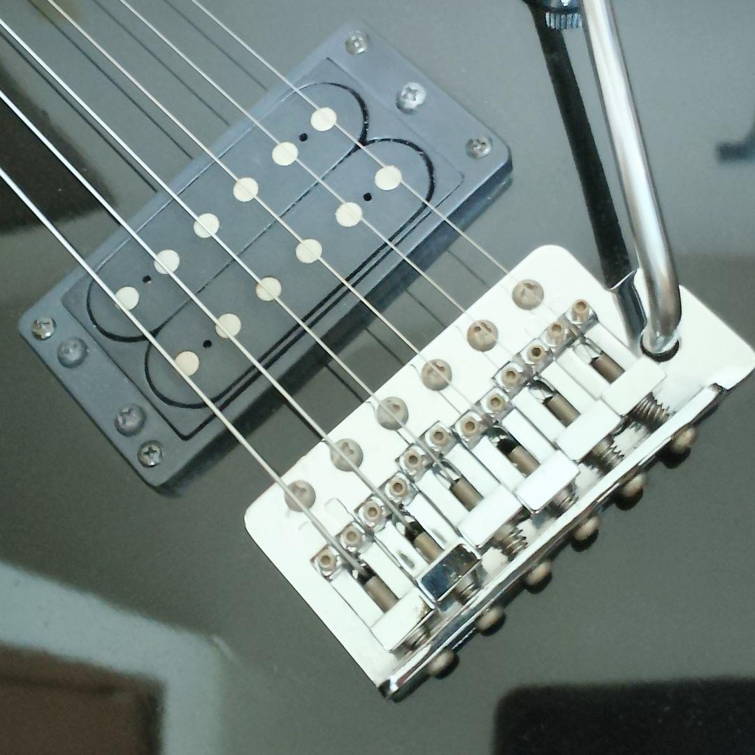 Birth　KY-01　エレキギター　トレモロユニット搭載　弦は新品に交換済み！