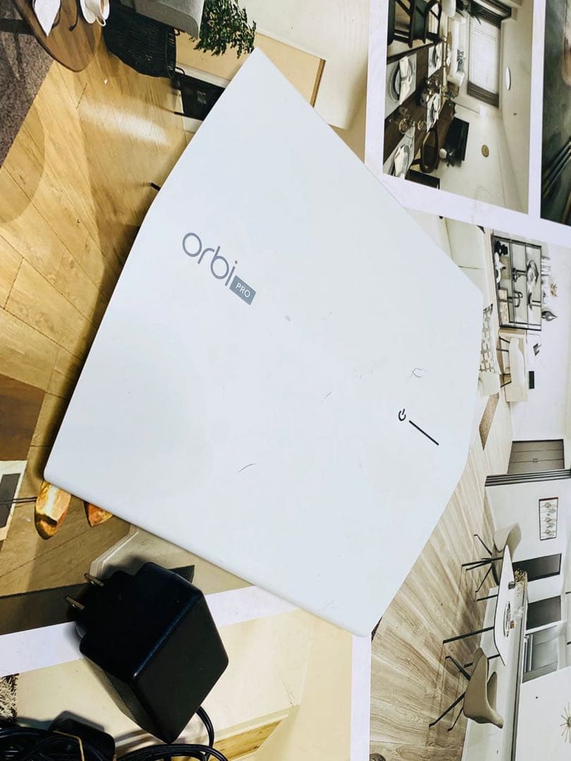 Orbi Pro AC3000 ネットワーク機器 SRC60