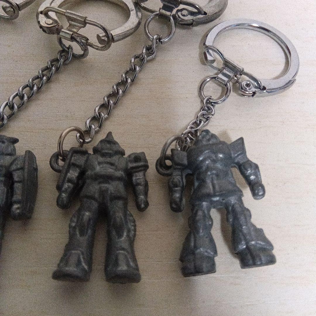 機動戦士ガンダム　鉄キーホルダー　11個セット