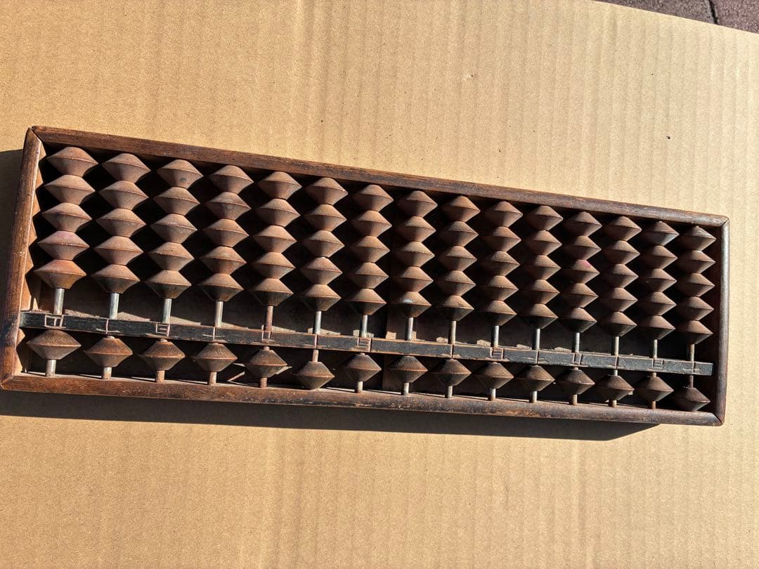 木製 そろばん 伝統的デザイン