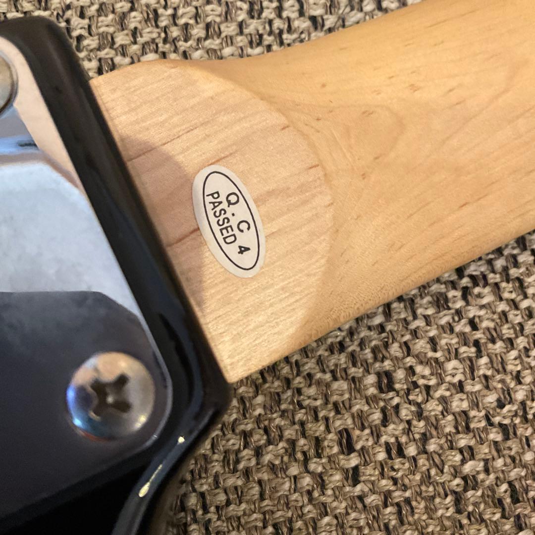 け*ん様 美品 エレキ ギター　ストラトキャスタータイプ　SELDER　パープル