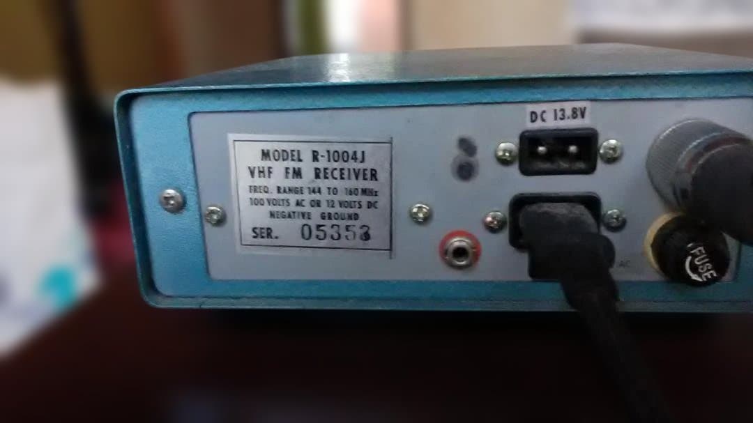 COMET R-1004 VHF FM受信機