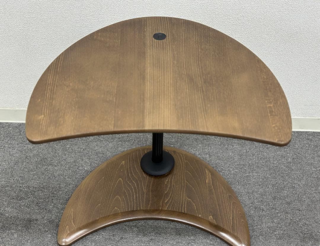 ALO■Stressless/ストレスレス　USBポート付のサイドテーブル