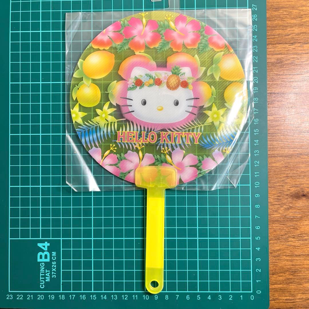 キティ　うちわ　フルーツ　ハイビスカス 2001年製　平成レトロ　新品未使用
