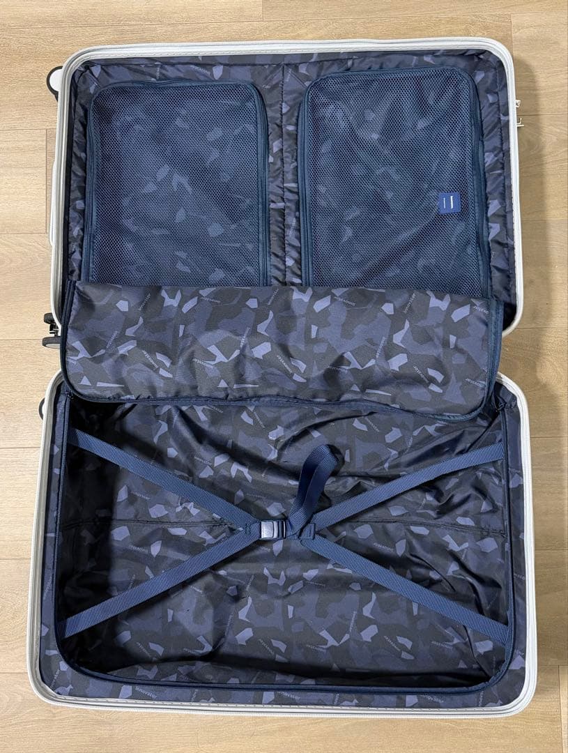 used超美品 イノベーター 【スーツケース 92L キャリー INV90 】