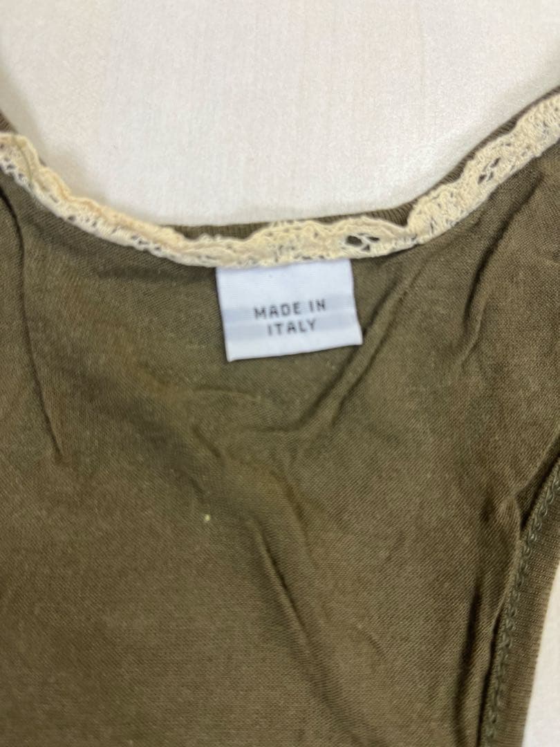 ジョンガリアーノオム！ニュースペーパー柄タンクトップ（カーキ色）