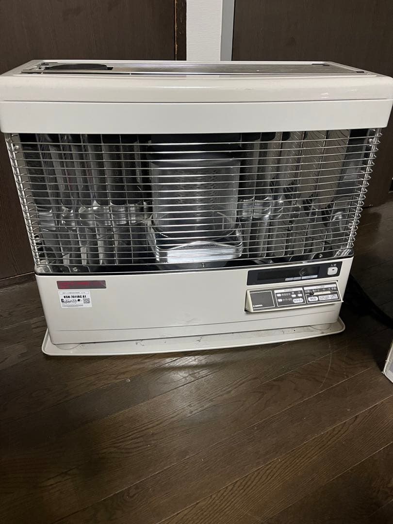 サンポット煙突式ストーブハイブリッドカベック2022年製