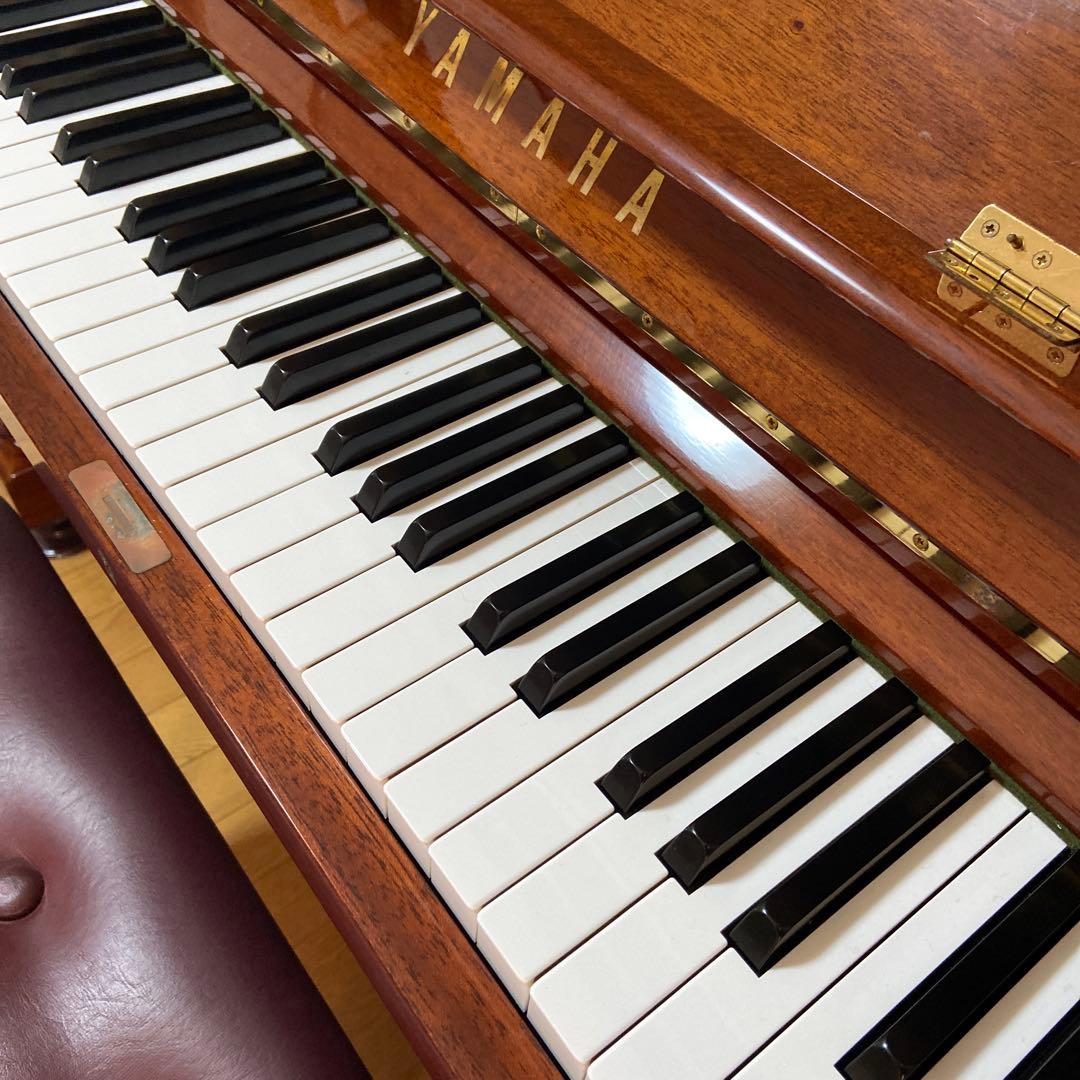 YAMAHA W106B アップライトピアノ　木目調　猫足タイプ