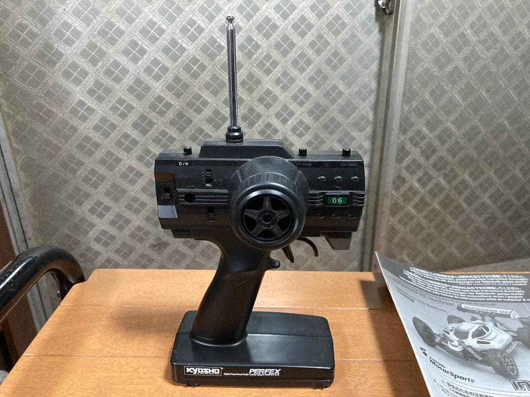 ●京商 1/8バギー インファーノVE レディーセット 送受信機付き！