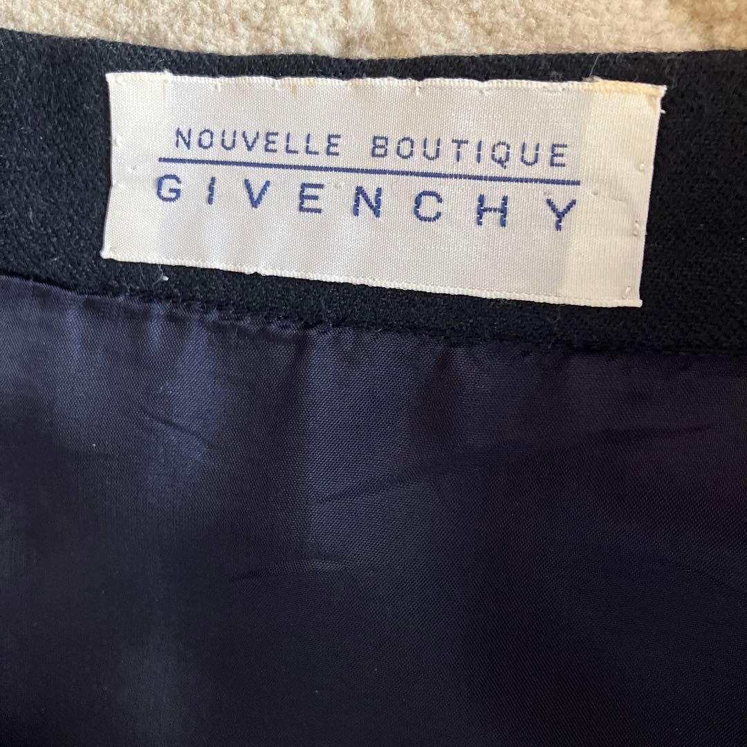 monofyさん専用ジバンシー金ボタンスカートと黒セットアップ