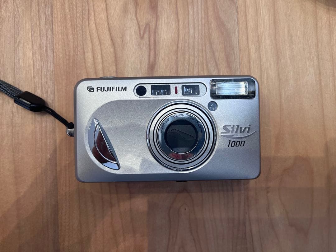 フィルムカメラ FUJIFILM silvi 1000
