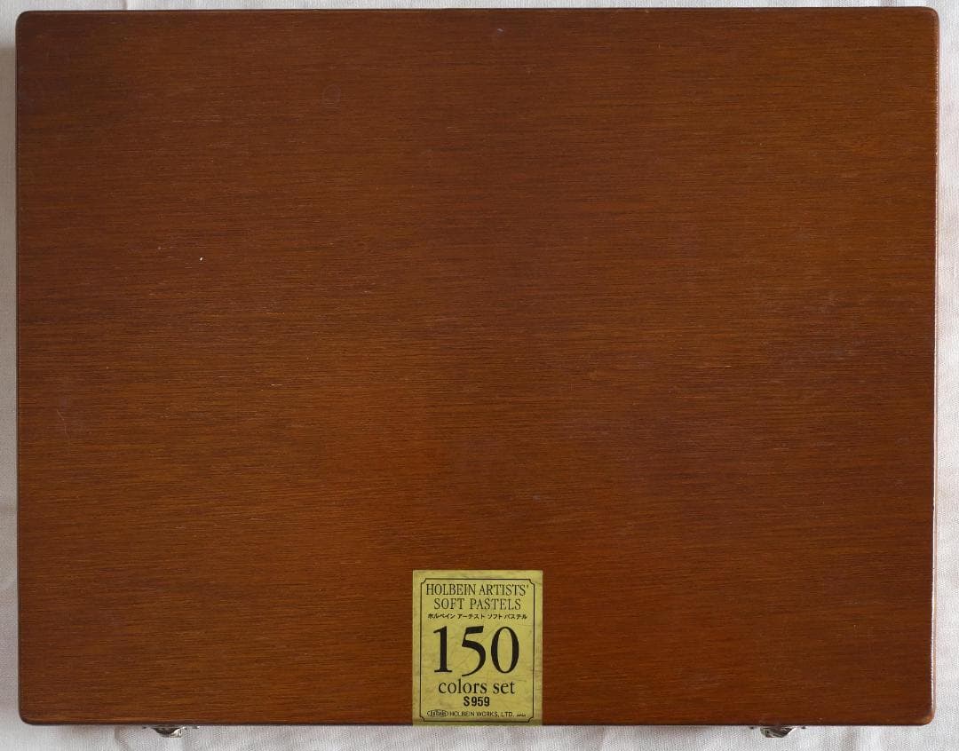 ホルベイン　ソフトパステル　150色 + 予備７色　木箱